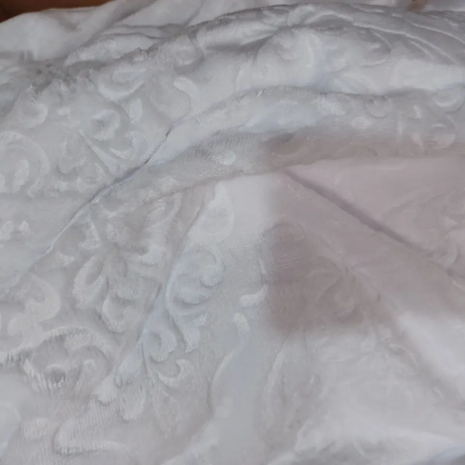 COZEE HOME VELVETSOFT 7 PIECE COMPLETE BEDDING COLLECTION