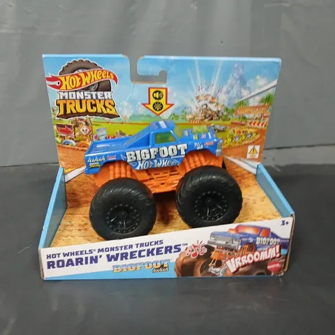 HOT WHEELS MONSTER TRUCKS ROARIN' WRECKERS BIGFOOT 4X4 TOY VEHICLE - BOXED