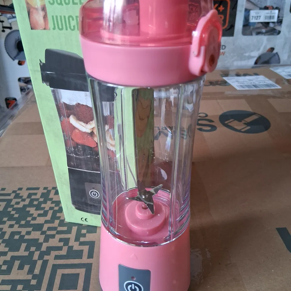 TWENTY BRAND NEW BOXED ROHS SQUEEZED JUICE CUP PORTABLE BLENDERS