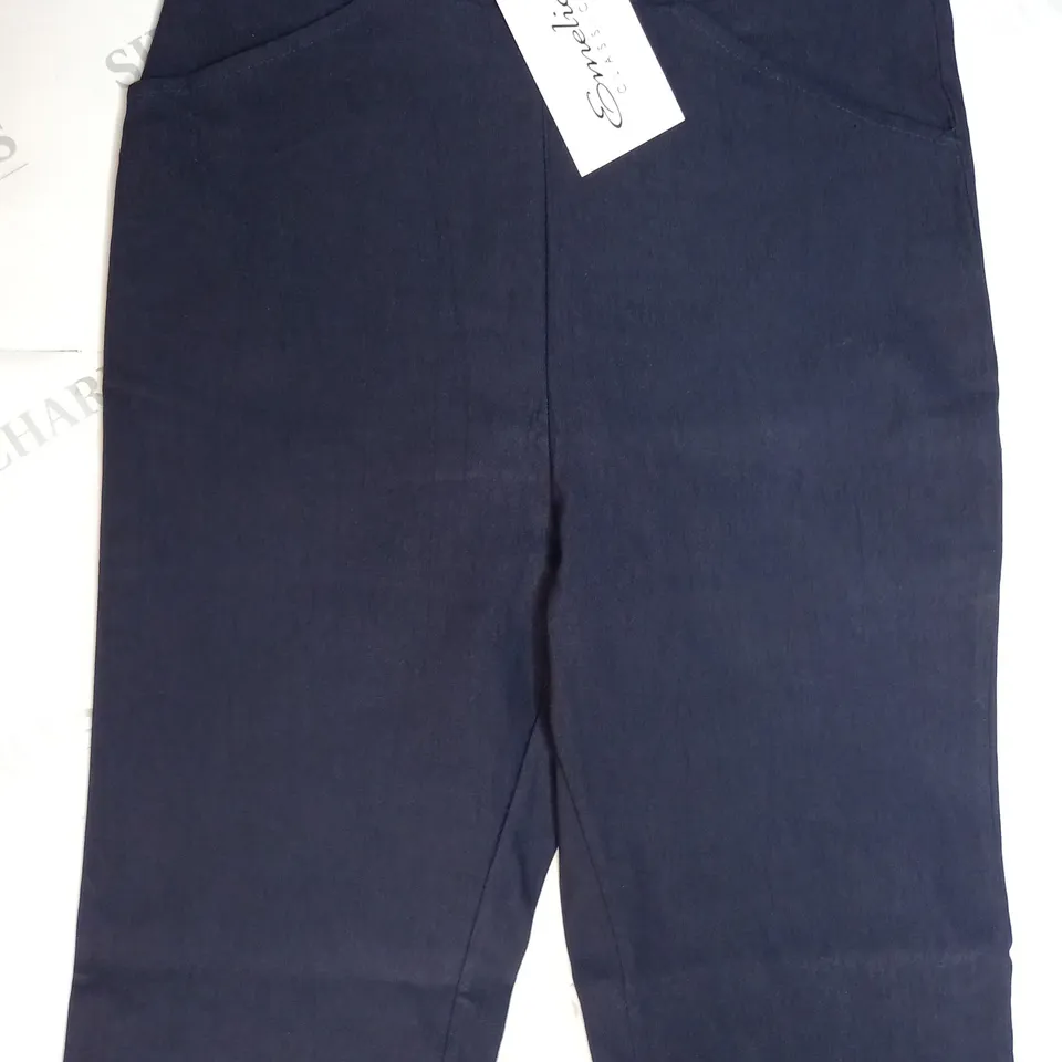 EMELIA CROCHET HEM TRIM CROP TROUSERS IN NAVY SIZE S