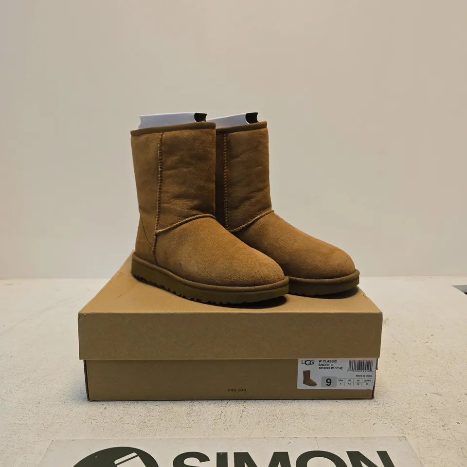 UGG W CLASSIC SHORT II BOOTS – CHESTNUT, UK 7.5 (US 9) – BOXED