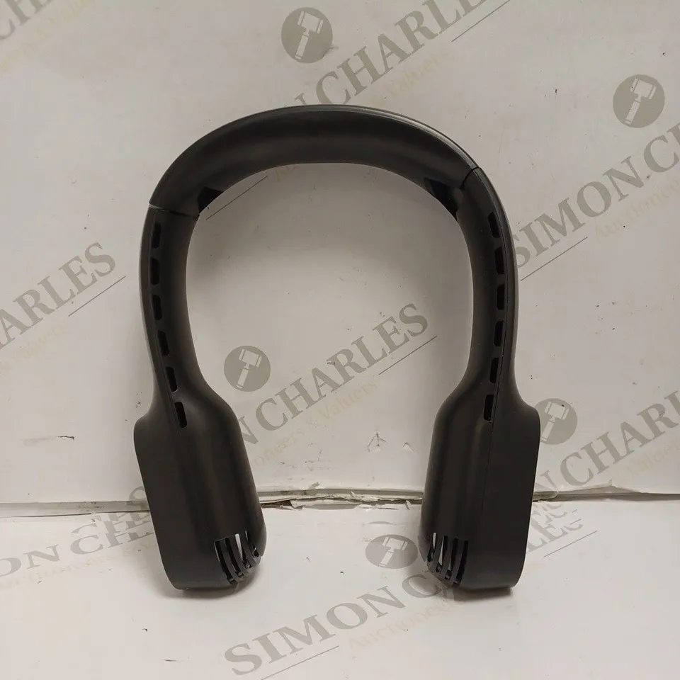 BOXED NECK BAND COOLER. 