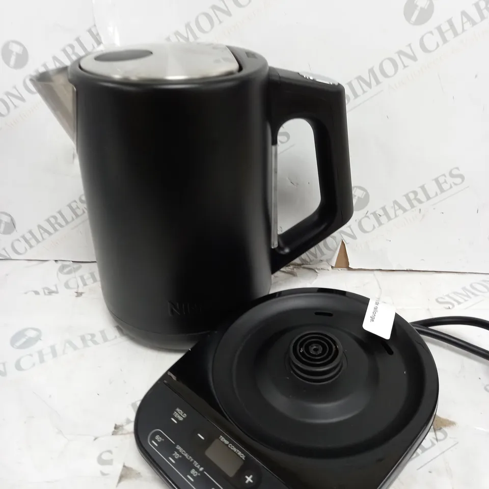 BOXED NINJA PERFECT TEMPERATURE KETTLE KT200UK