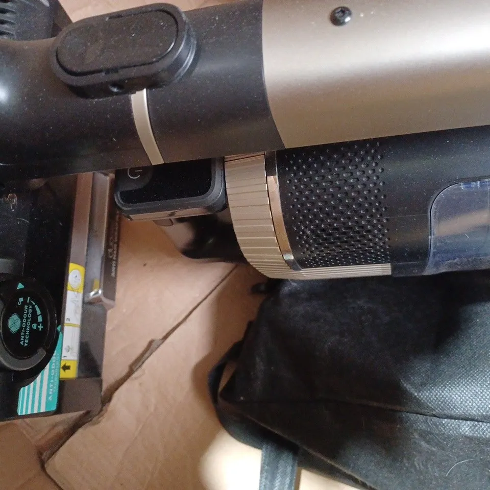 BOXED SHARK STRATOS CORDLESS VACUUM IZ400UKT