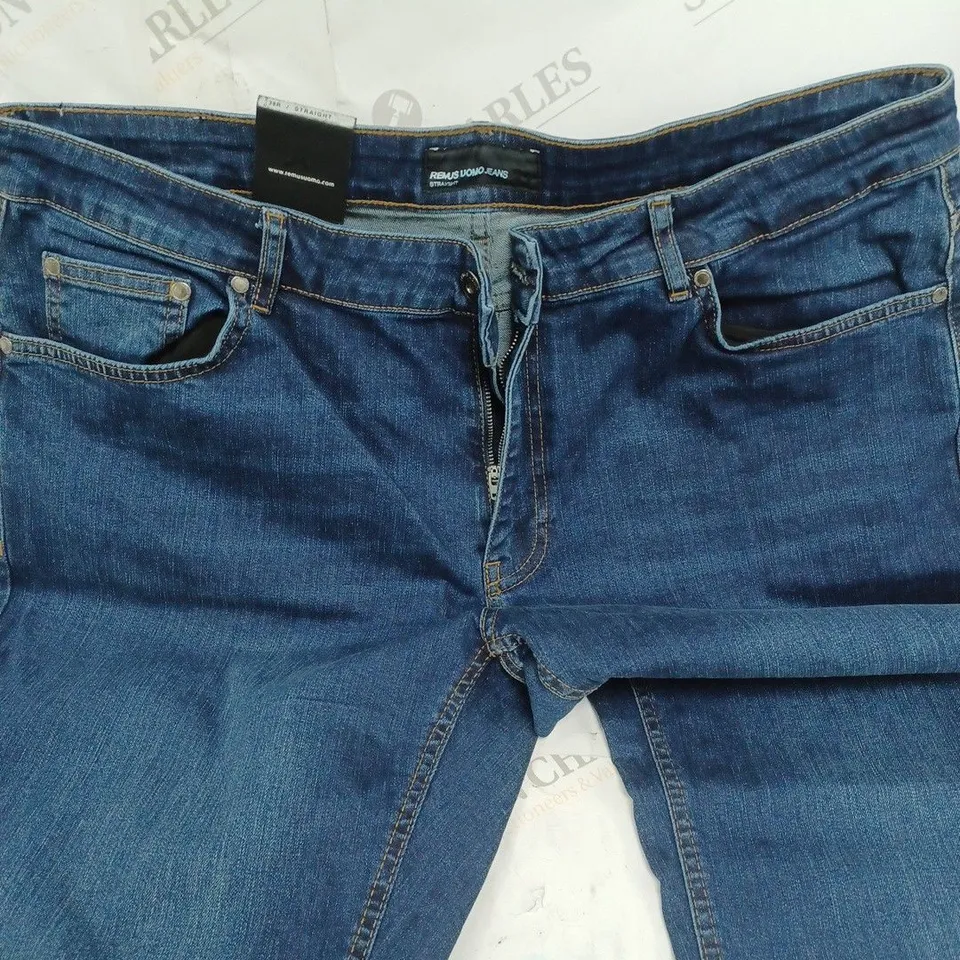 REMUS UOMO JEANS SIZE 30R 