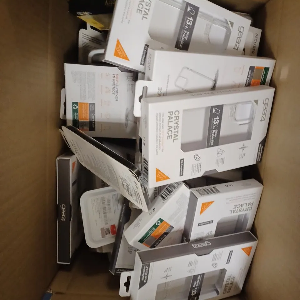 BOX OF APPROX 30 ASSORTED PROTECTIVE PHONE CASES FOR VARIOUS MODELS TO INCLUDE GALAXY Z FLIP, IPHONE X, LG G6 ETC