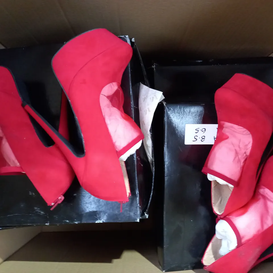 APPROXIMATELY 9 PAIRS OF MODERN RUSH RED SUEDE HEELED PLATFORM SHOES IN VARIOUS SIZES TO INCLUDE SIZE 6.5