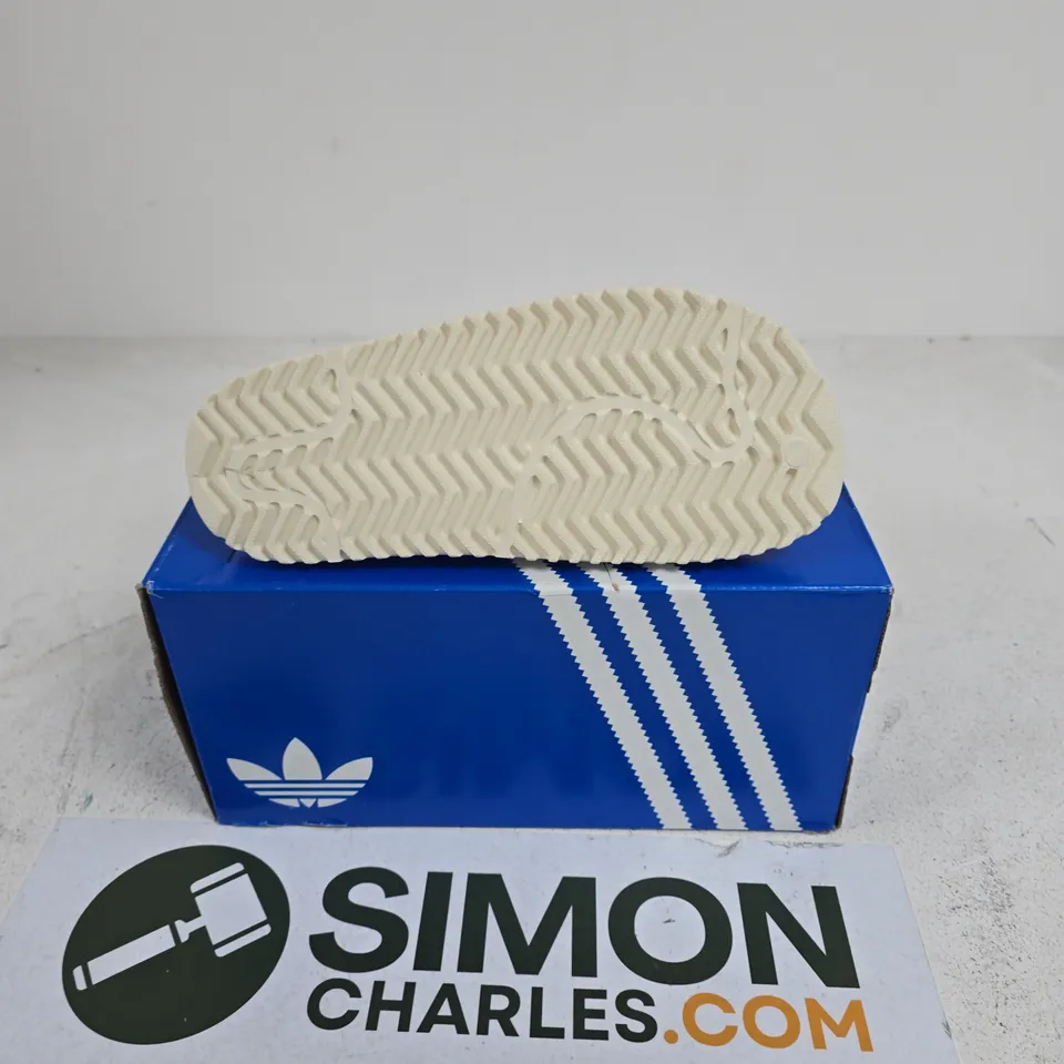 BOXED PAIR OF ADIDAS CAMPUS 00S FOAM SLIDES IN CREAM - UK 5