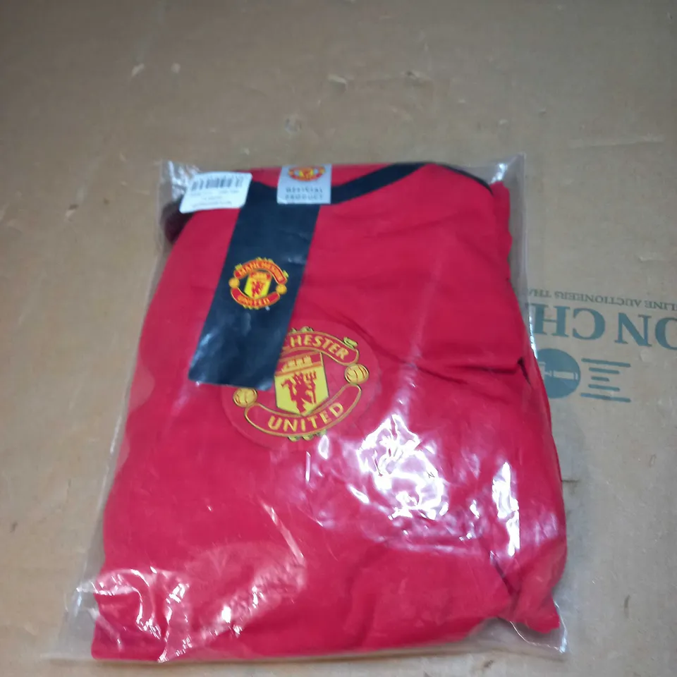 BOYS MANCHESTER UNITED PYJAMAS SIZE 13-14 YEARS