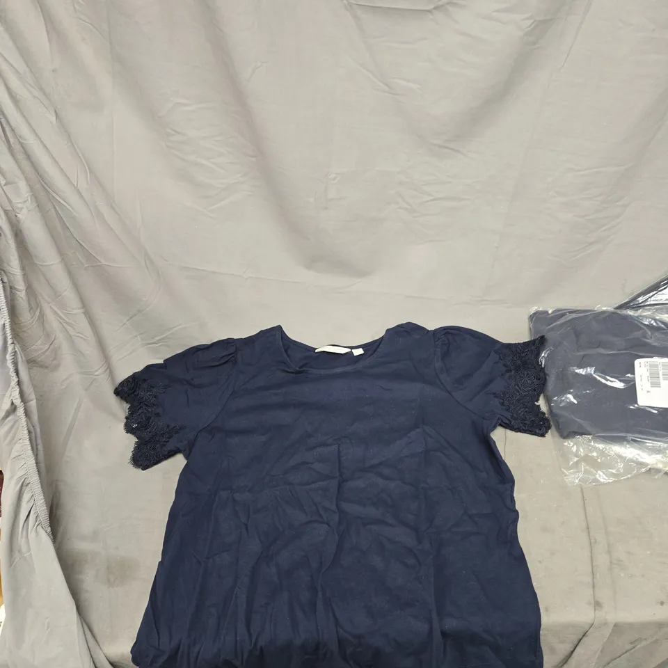 DANNII MINOGUE PETITES NAVY TOP – SHORT PUFF SLEEVES UK M PETITE 