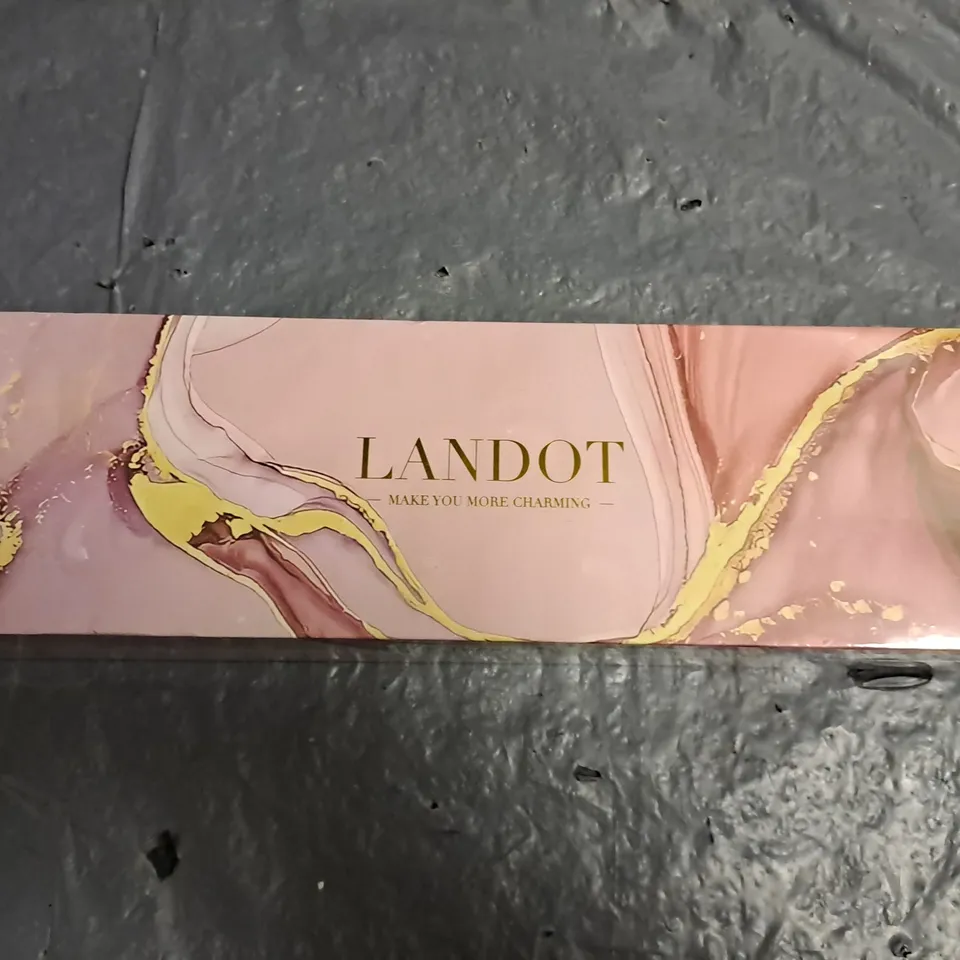 SEALED LANDOT HAIR STRAIGHTENER