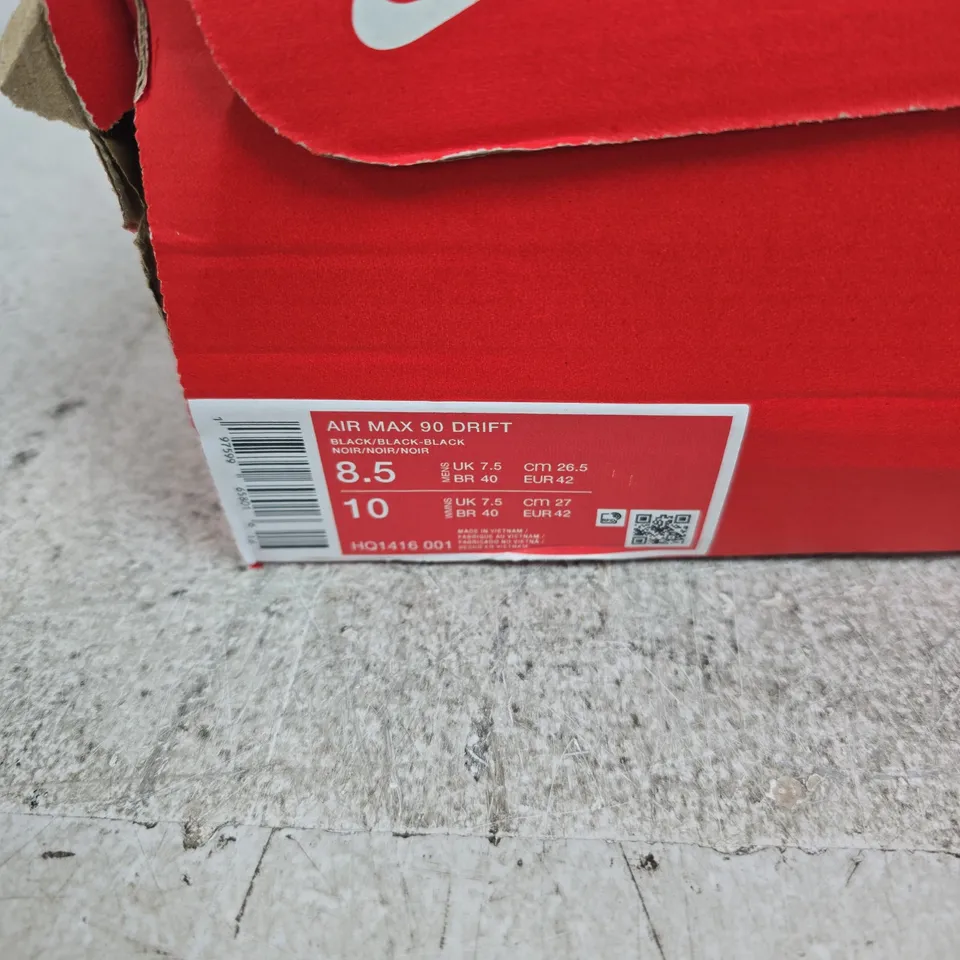NIKE AIR MAX 90 DRIFT – BLACK, UK 7.5 (US 8.5)