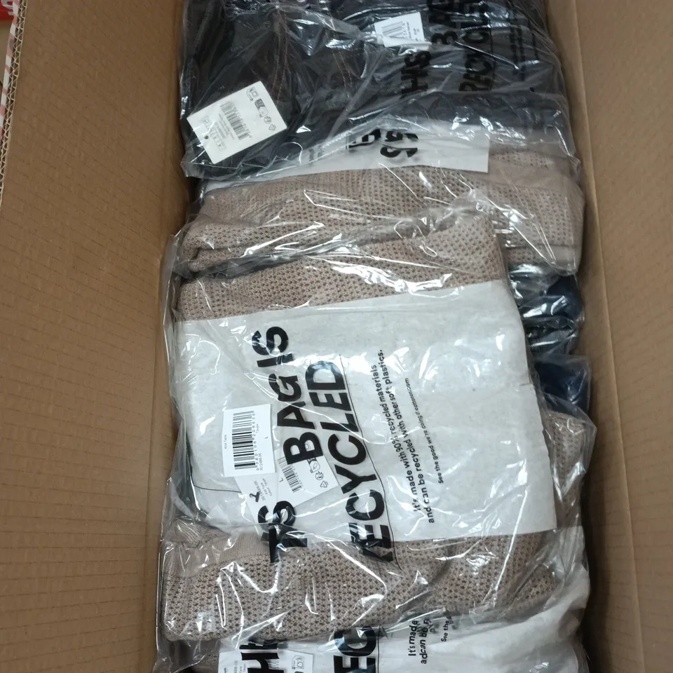 BOX OF APPROXIMATELY 15 ASSORTED CLOTHING ITEMS TO INCLUDE: DENIM CORSET 