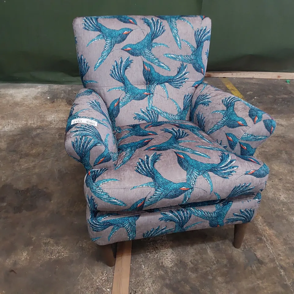 QUALITY BRITISH DESIGNER LOUNGE Co. EASY CHAIR BLUE BIRDS OF PARADISE FABRIC 