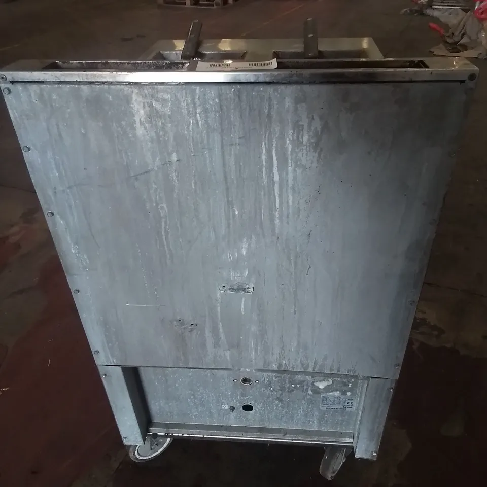 LINCAT 2-SECTION CATERING FRYER