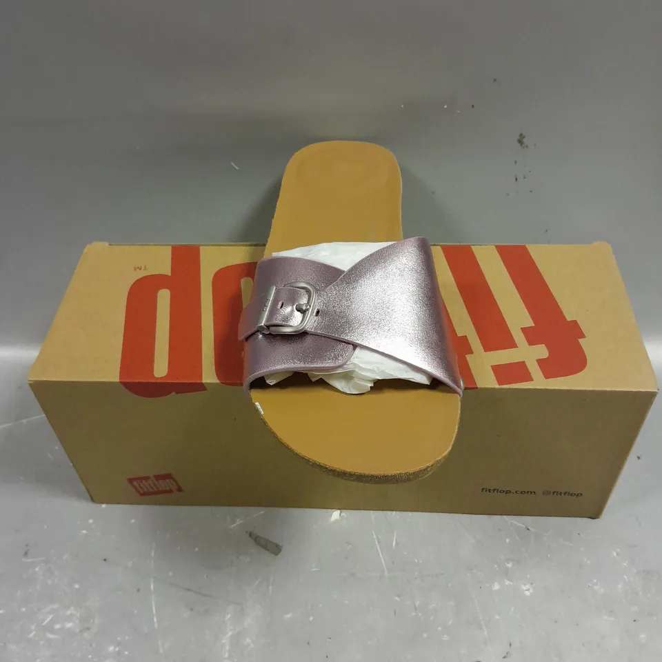 BOXED PAIR OF FITFLOP IQUSHION ADJUSTABLE BUCK METALLIC LEATHER SLIDERS - 6