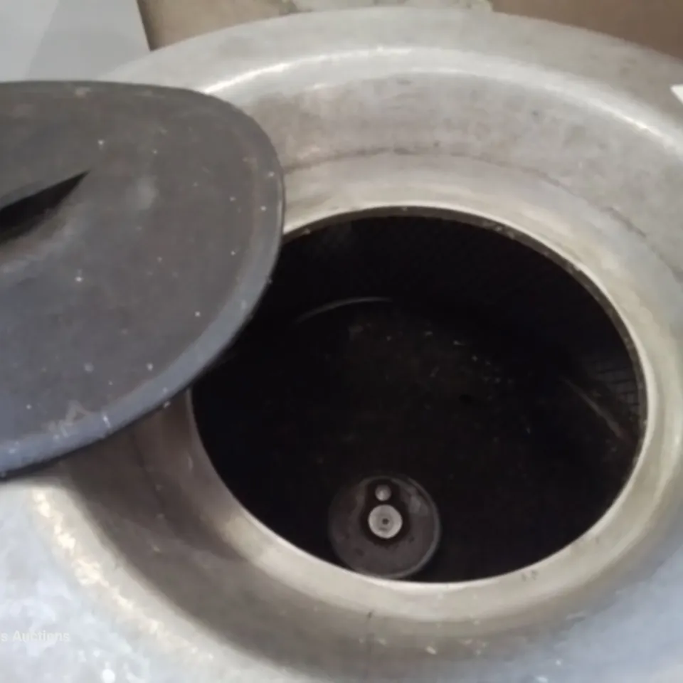 METCALF ELECTRIC PEDESTAL POTATOE PEELER