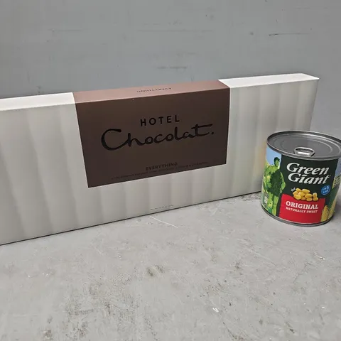 PALLET OF APPROXIMATELY 100 ASSORTED EXPIRED FOOD PRODUCTS TO INCLUDE HOTEL CHOCOLAT EVERYTHING COLLECTION, SWEETCORN & LUCOZADE DRINKS - COLLECTION ONLY 