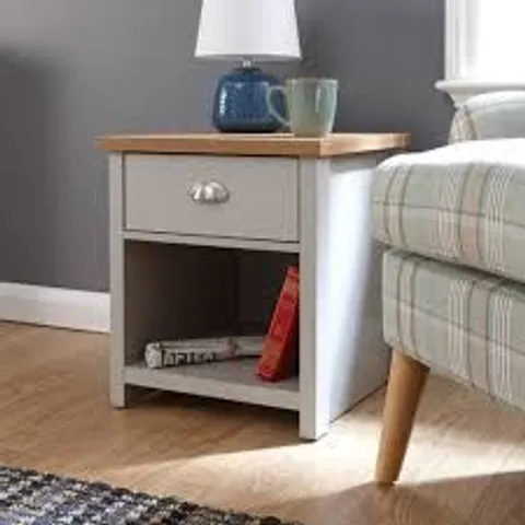 BOXED GFW LANCASTER SINGLE DRAWER SINGLE SHELF GREY LAMP TABLE (1 BOX)