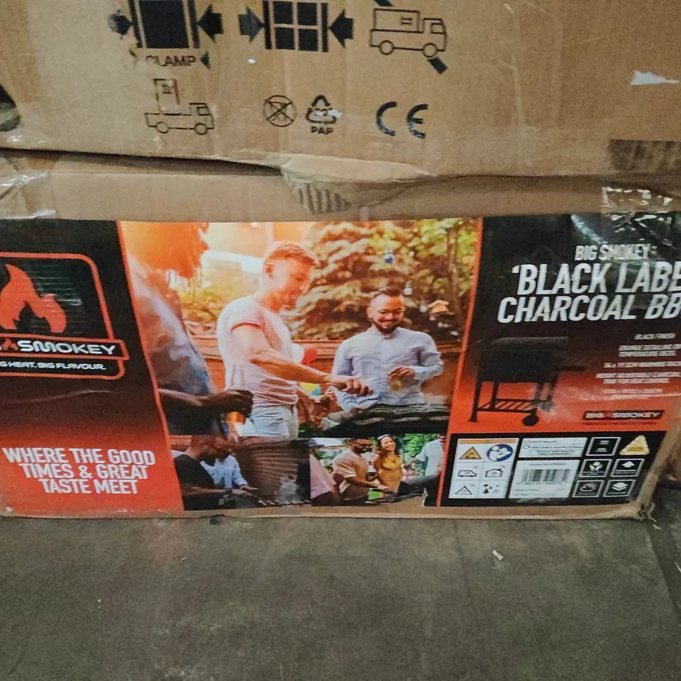 BOXED BIG SMOKEY BARBECUE