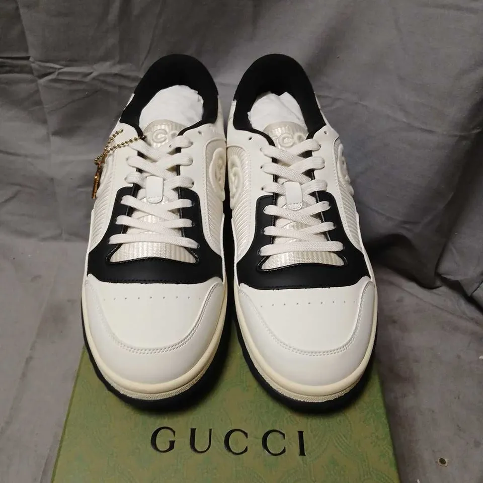 GUCCI WHITE/BLACK SNEAKERS – SIZE 10 