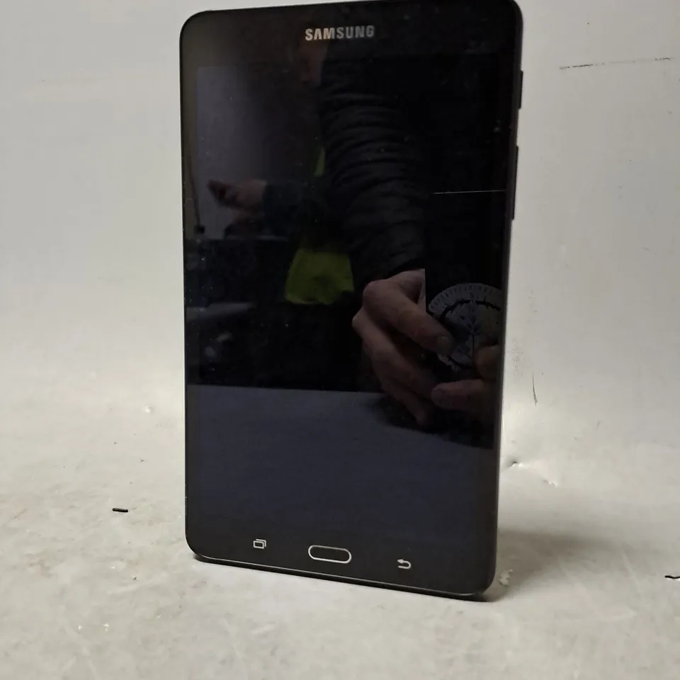 SAMSUNG GALAXY TAB A 7