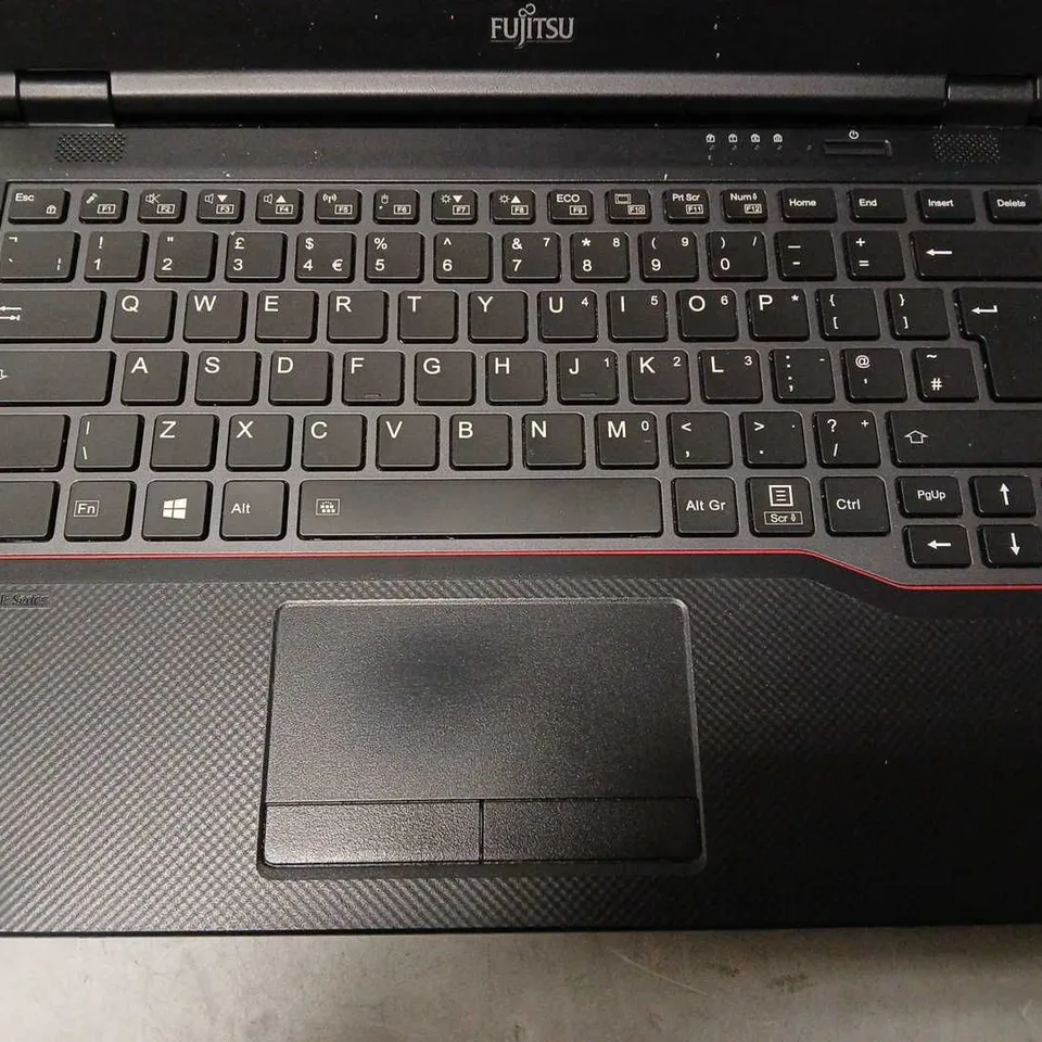 FUJITSU LIFEBOOK E SERIES LAPTOP 