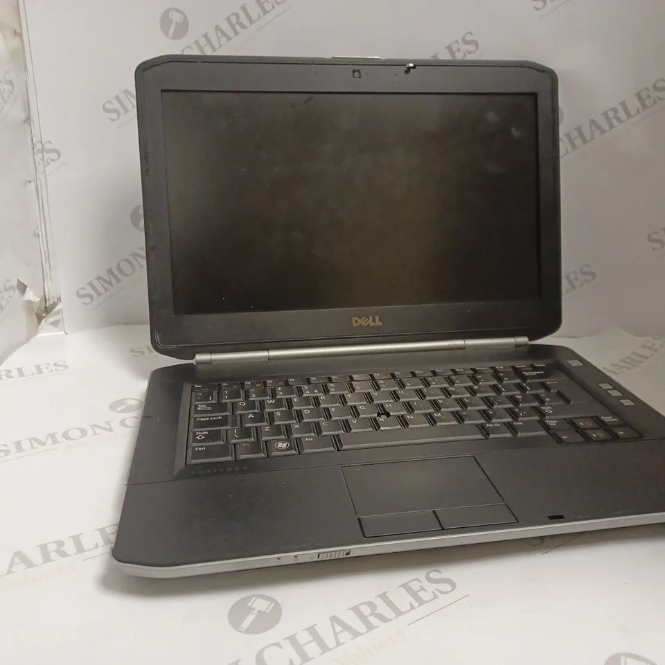 DELL LATITUDE P16G LAPTOP 