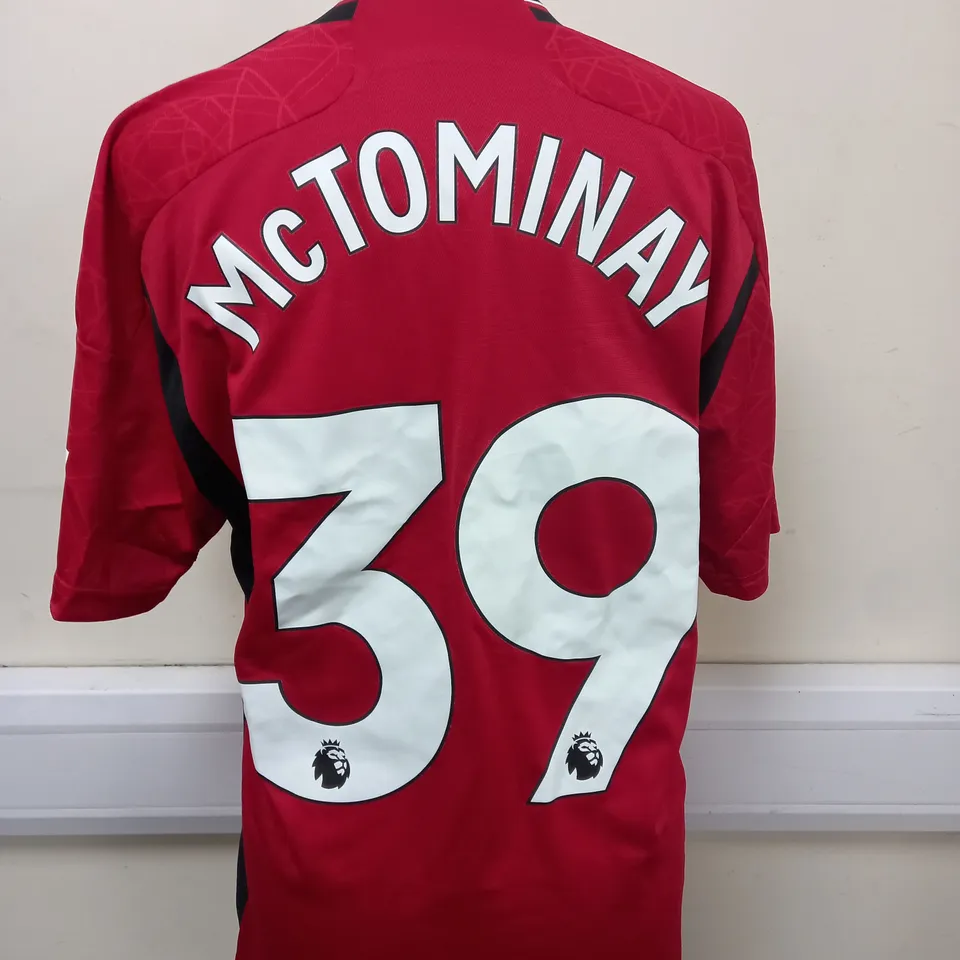 MANCHESTER UNITED FC HOME SHIRT WITH MCTOMINAY 39 ON THE BACK SIZE M