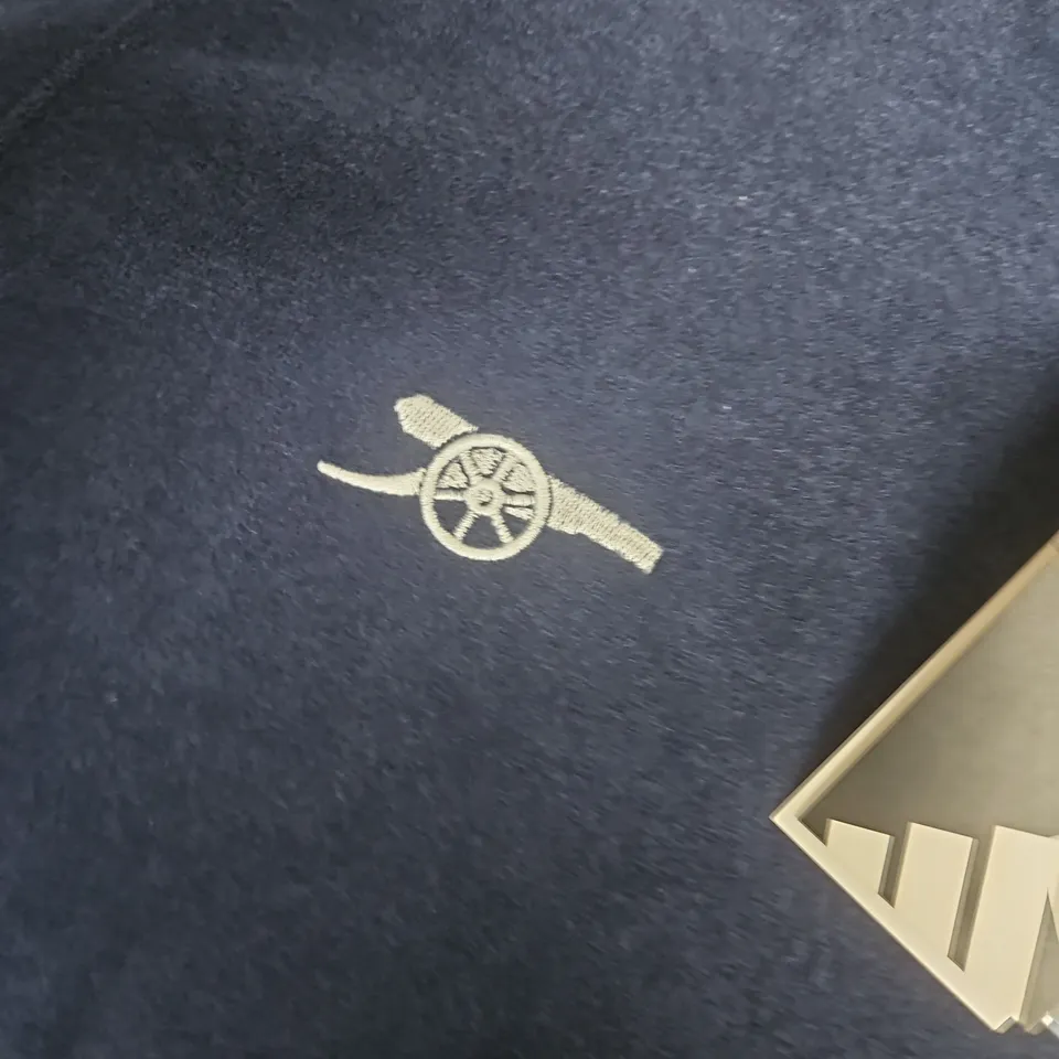 ADIDAS ARSENAL TOUR CREW IN NAVY - SMALL