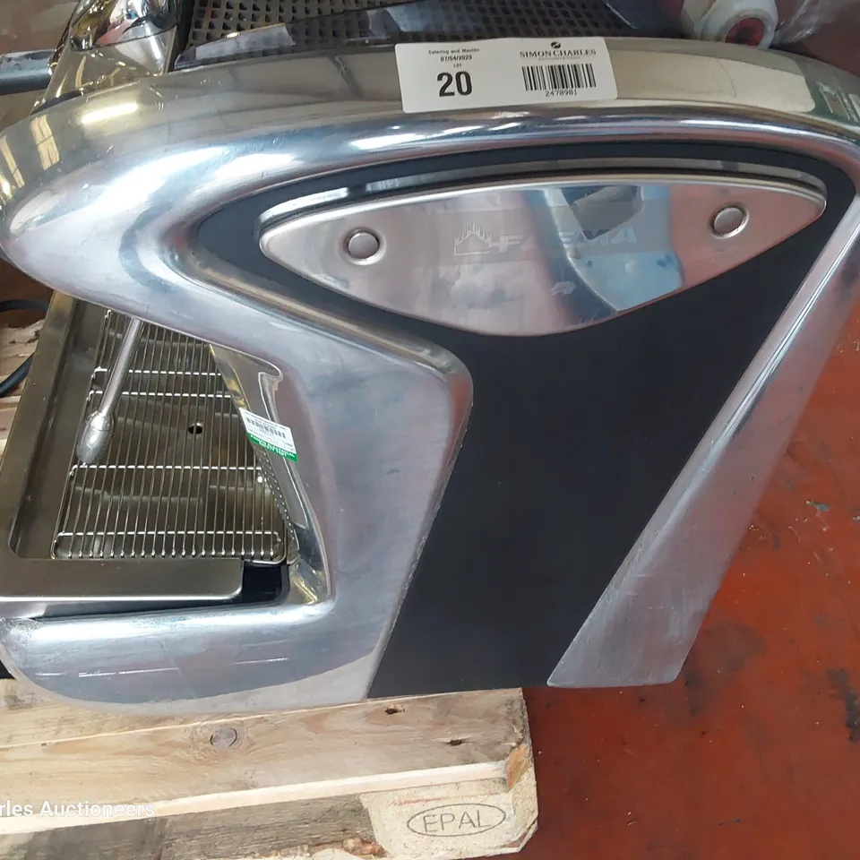 TRADITIONAL FAEMA EMBLEMA COFFEE MACHINE