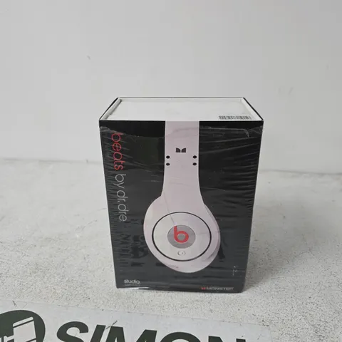 BEATS BY DR. DRE STUDIO HEADPHONES – WHITE, BOXED