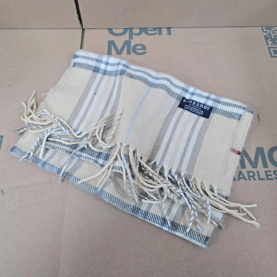 BURBERRY SCARF - BEIGE CHECK LAMBSWOOL