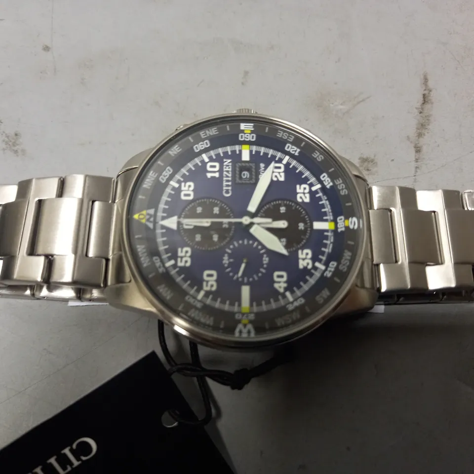 CITIZEN WATCH IN SILVER EFFECT