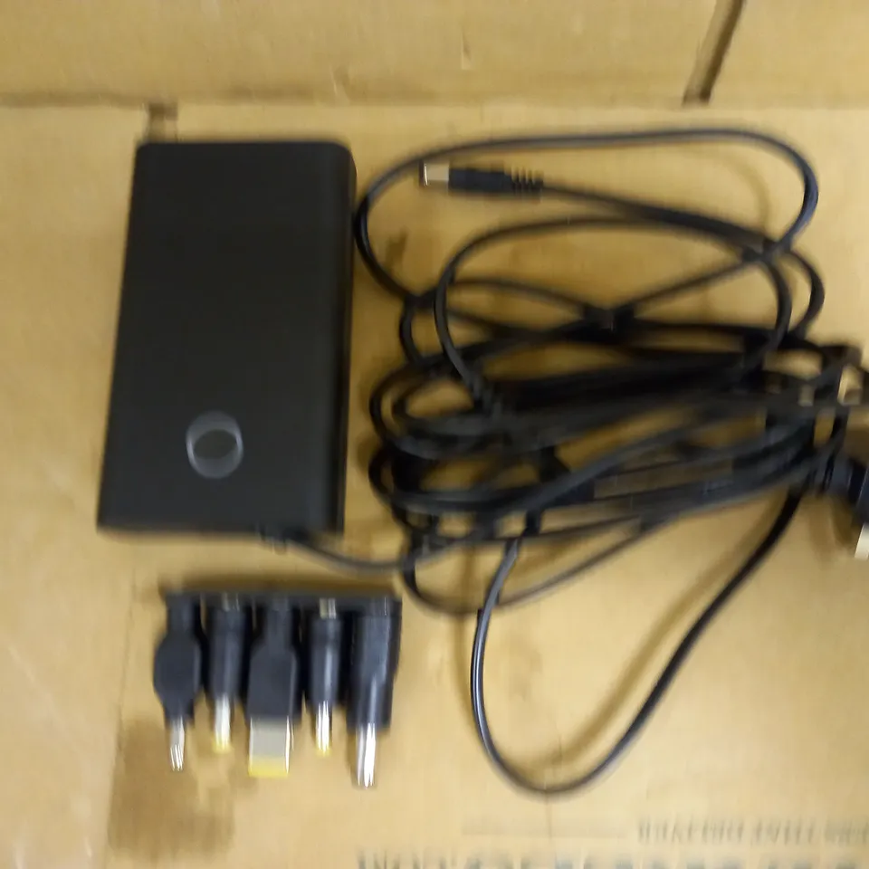 BLACKWEB 90W UNIVERSAL LAPTOP CHARGER
