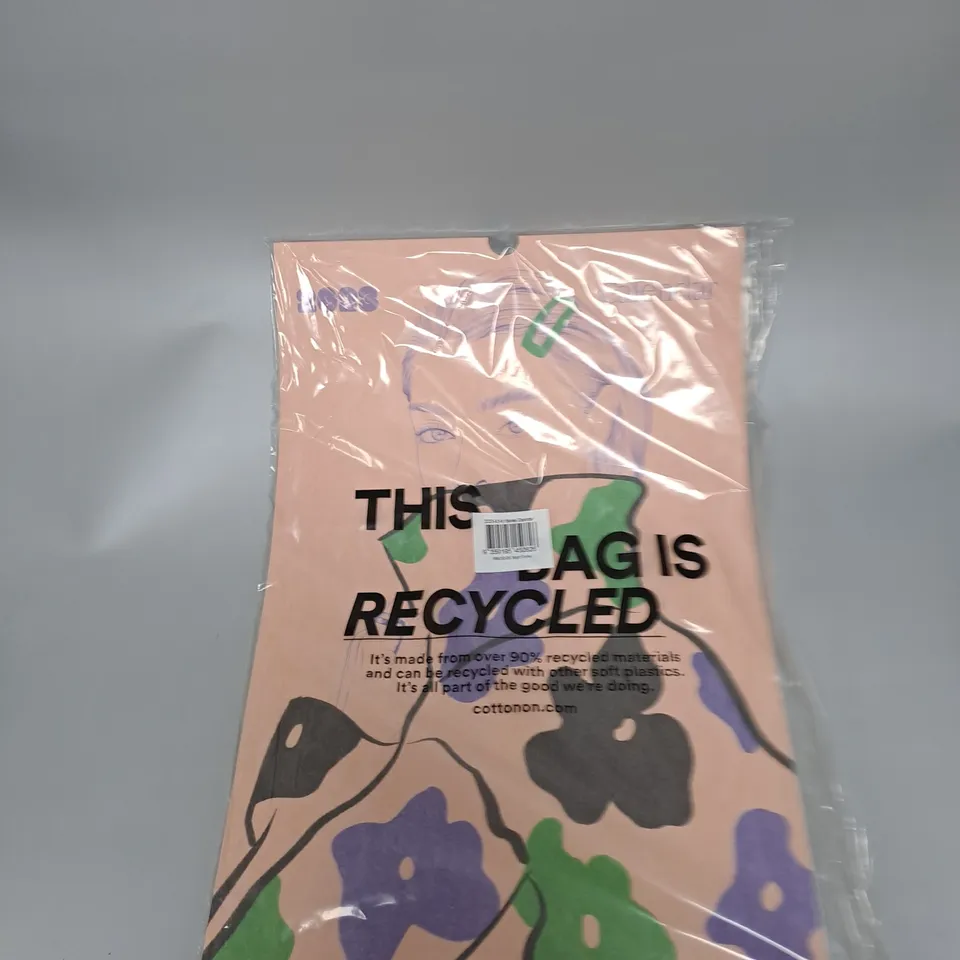 BOX OF 18X TYPO ARTISTS CALENDARS 