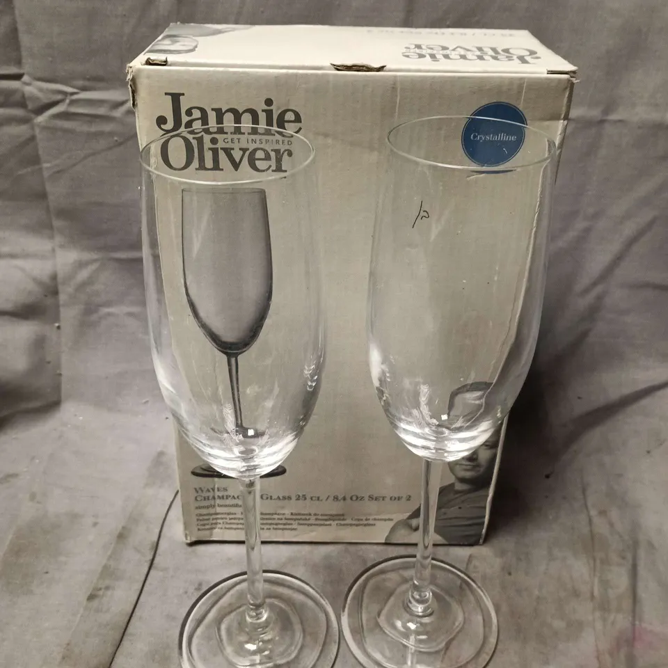 JAMIE OLIVER SET OF 2 WAVES CHAMPAGNE GLASSES