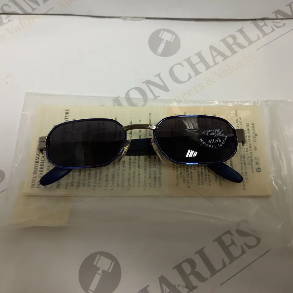 APPROXIMATELY 9 DIERRE STING SUNGLASSES