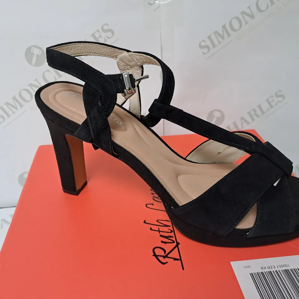 RUTH LANGSFORD BOXED BLACK HEELED SANDAL SIZE 8