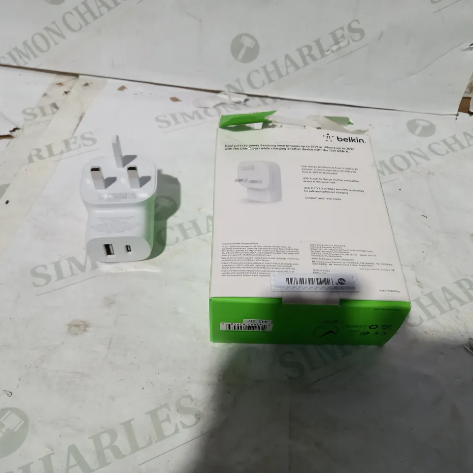BOXED BELKIN DUAL PORT PLUG