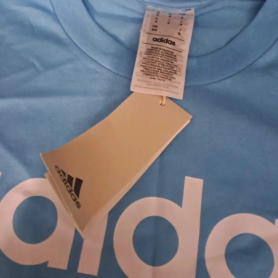 ADIDAS LOGO TEE IN BURST BLUE - MEDIUM