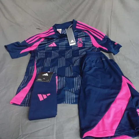 ADIDAS NOTTINGHAM FOREST FC AWAY KIT IN NAVY MULTI SIZE 13-14YRS