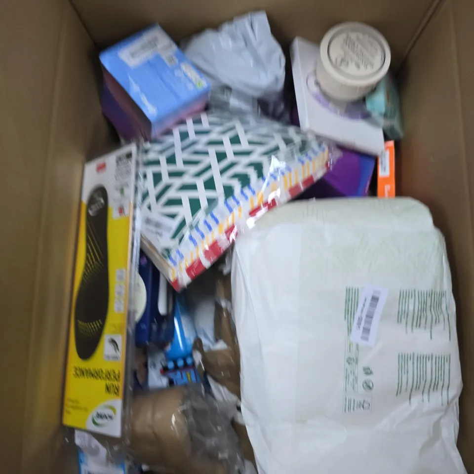 LARGE BOX OF APPROX 20 ASSORTED ITEMS TO INCLUDE INSOLES , TOILET ROLLS AND KIDS BODY WASH