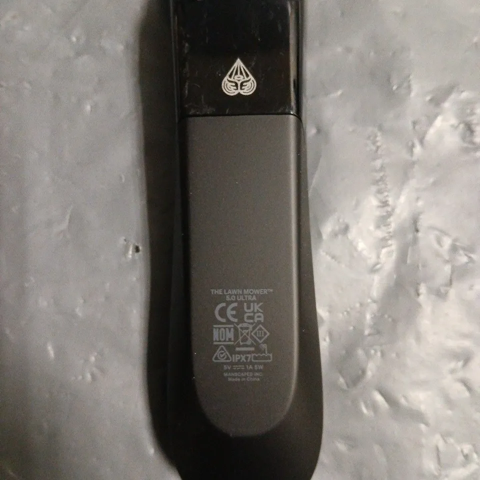 MANSCAPED THE LAWN MOVER 5.0 ULTRA SHAVER
