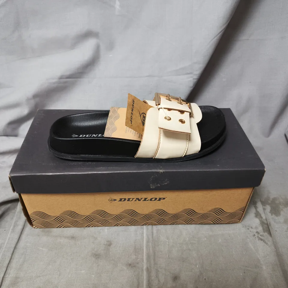DUNLOP SANDALS - CREAM STRAPS WITH GOLD BUCKLES (BOXED) UK SIZE 3