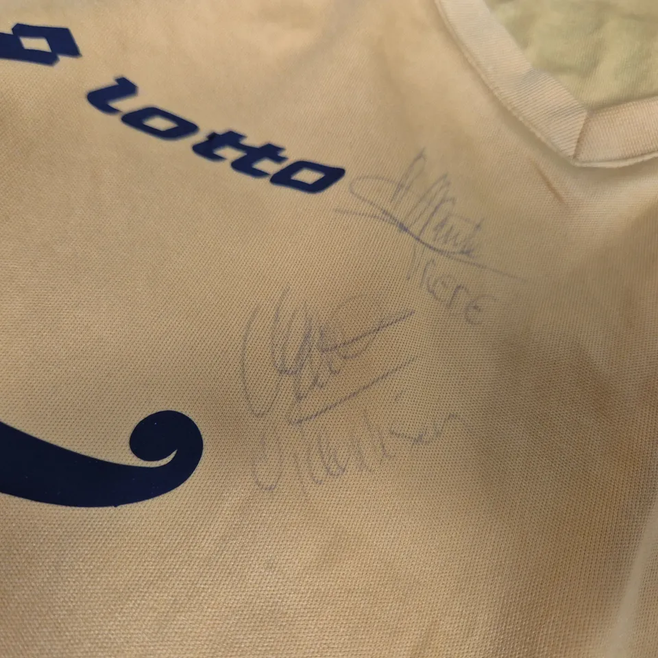 RODA JC KERKRADE SIGNED HOME SHIRT MEDISANA #17 – SIZE L (YELLOW, LOTTO)