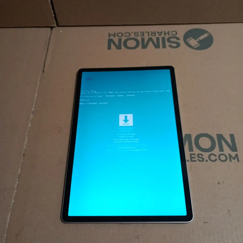 SAMSUNG TABLET SILVER UNBOXED NO ACCESSORIES