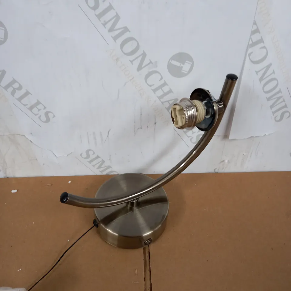 1 LIGHT WALL BRACKET ANTIQUE BRASS BRACKET ONLY 