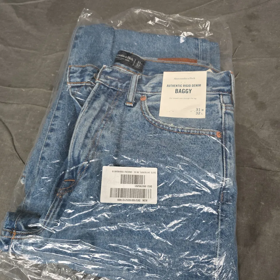 ABERCROMBIE & FITCH AUTHENTIC RAW DENIM BAGGY JEANS – 31W X 32L