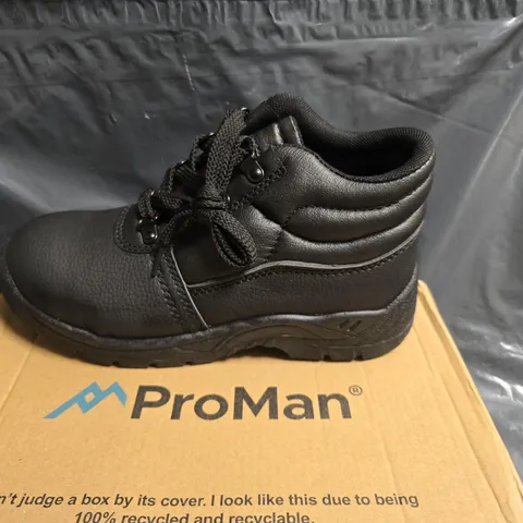PROMAN BLACK LEATHER SAFETY BOOTS – BOXED SIZE 4